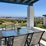 Eliza & Mike's Paros Logaras
