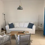 Holiday home Eliza & Mike's Paros Logaras