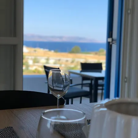別荘 Eliza & Mike's Paros ロガラス