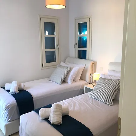 Eliza & Mike's Paros 別荘 ロガラス