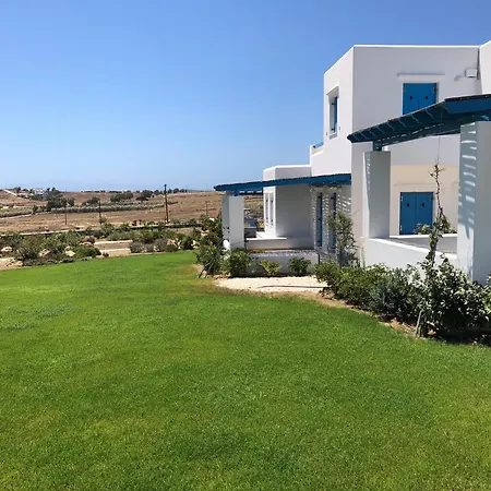 Eliza & Mike's Paros Holiday home *