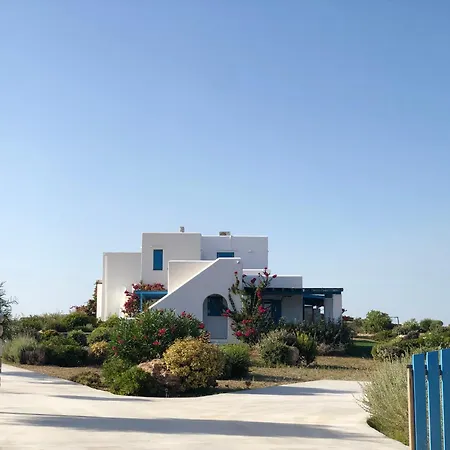 Eliza & Mike's Paros Holiday home *