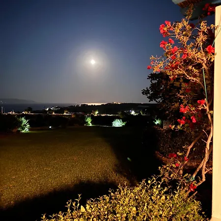 Eliza & Mike's Paros Holiday home