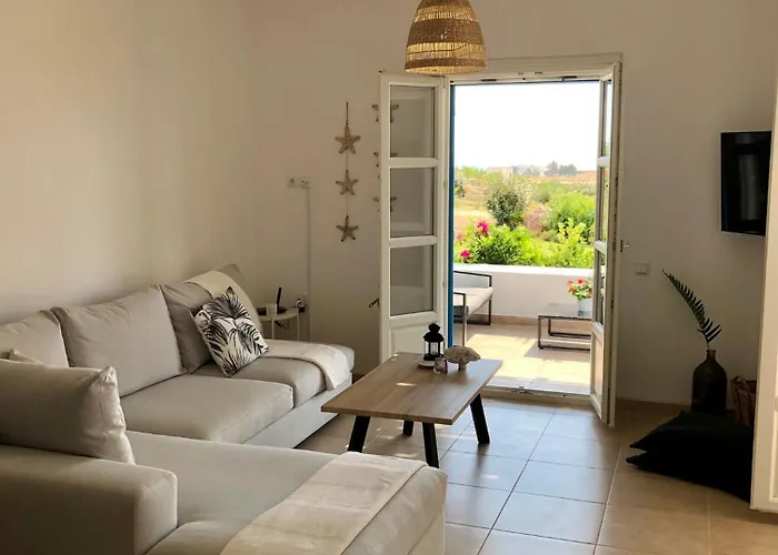 Eliza & Mike's Paros Holiday home *