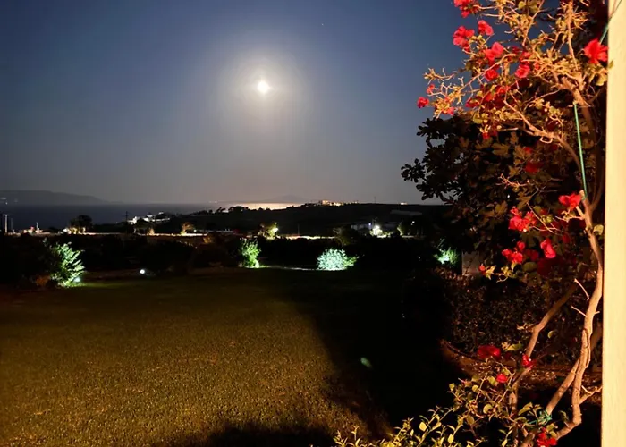 Eliza & Mike's Paros Holiday home